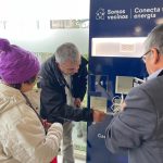Saesa entrega tótem de carga gratuito para celulares en Cesfam Pedro Jauregui de Rahue Bajo